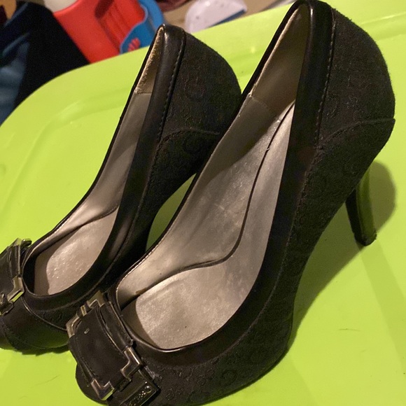 High heels - Picture 2 of 2